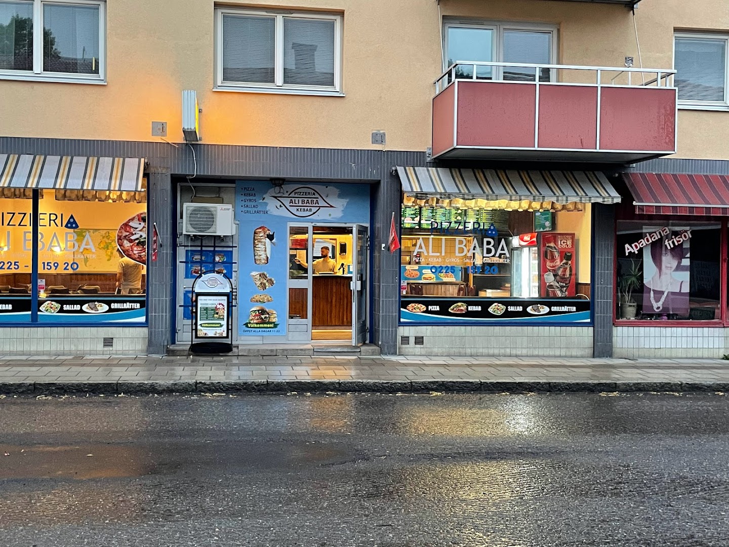 Pizzeria Ali Baba Interior